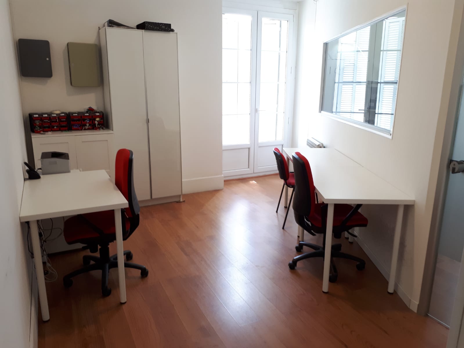 piso compartido madrid, oficina